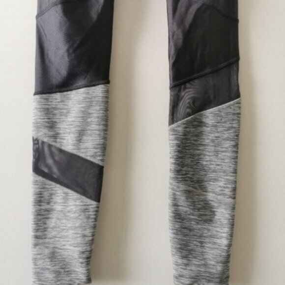 PINK mesh gray leggings - Picture 6 of 8